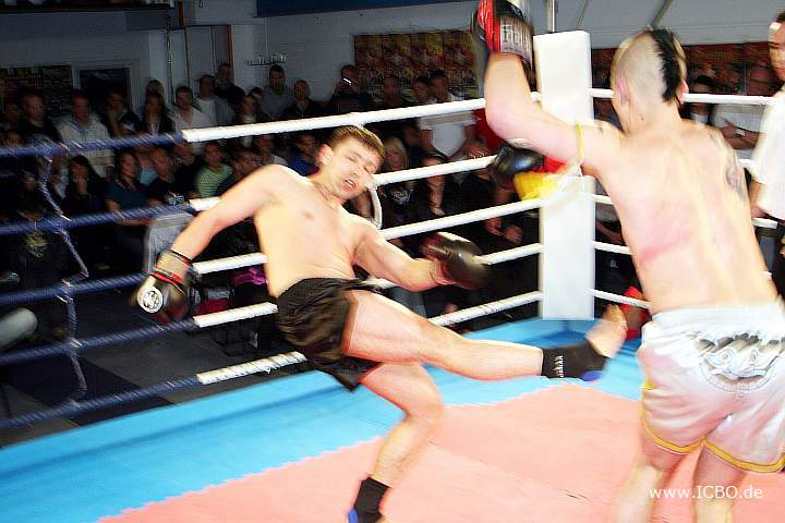 090404_3868_stark-jungwirt_fight_night_koeln.jpg