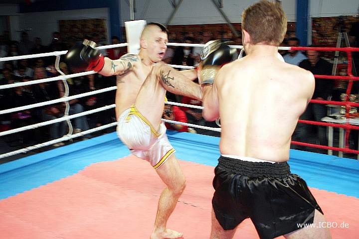 090404_3877_stark-jungwirt_fight_night_koeln.jpg