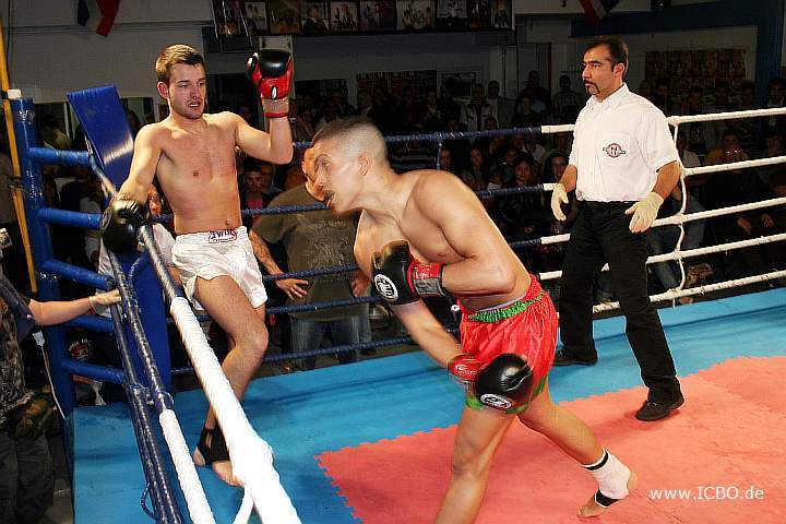 090404_4276_essadoui-eberhardt_fight_night_koeln.jpg