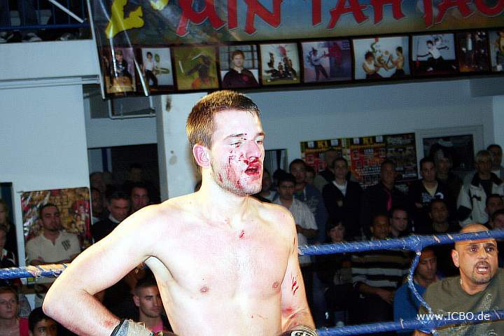 090404_4332_essadoui-eberhardt_fight_night_koeln.jpg