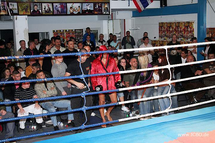 090404_4706_jankovic-yesilat_fight_night_koeln.jpg