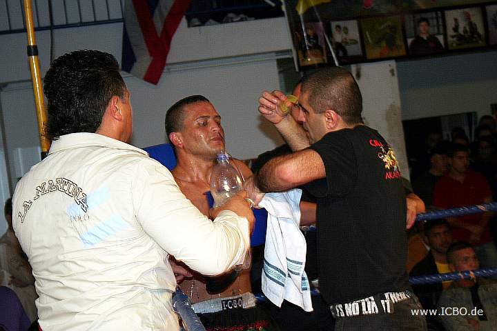 090404_4772_jankovic-yesilat_fight_night_koeln.jpg