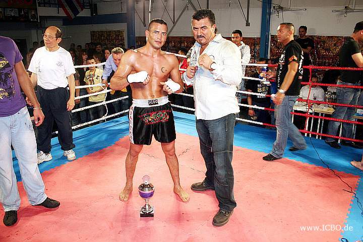 090404_4811_jankovic-yesilat_fight_night_koeln.jpg