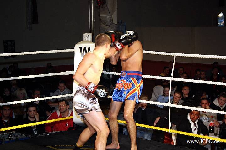 091218_0138_slonov-sahralian_k1_fight_night_ii.jpg