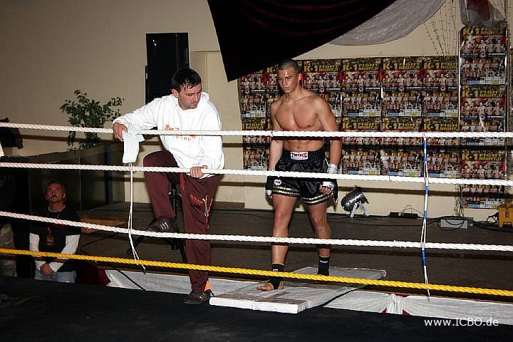 091218_0199_petschulat-wycik_k1_fight_night_ii.jpg