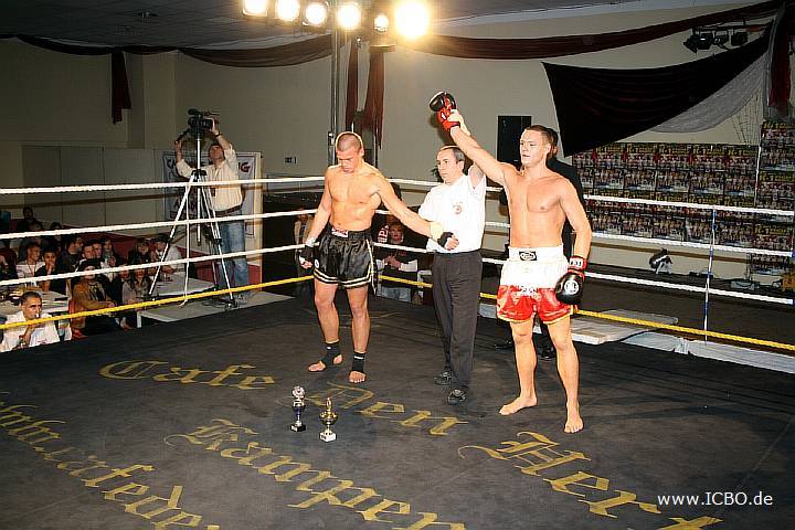 091218_0231_petschulat-wycik_k1_fight_night_ii.jpg