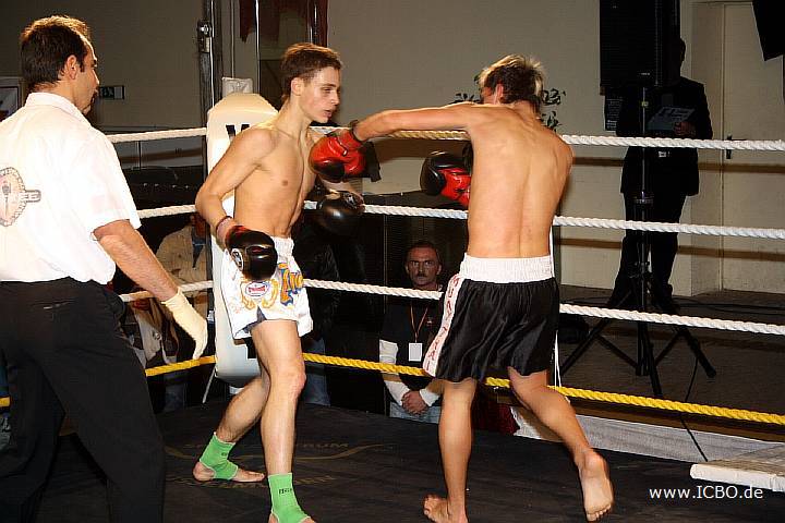 091218_0263_baron-muhoberac_k1_fight_night_ii.jpg