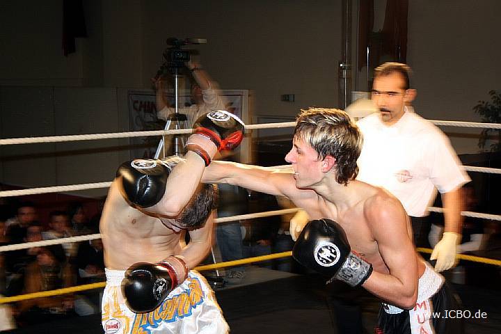 091218_0274_baron-muhoberac_k1_fight_night_ii.jpg