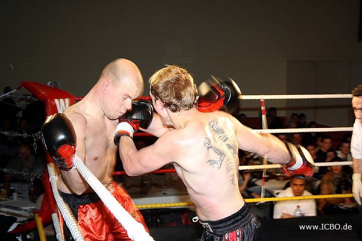 091218_0329_prell-berg_k1_fight_night_ii.jpg