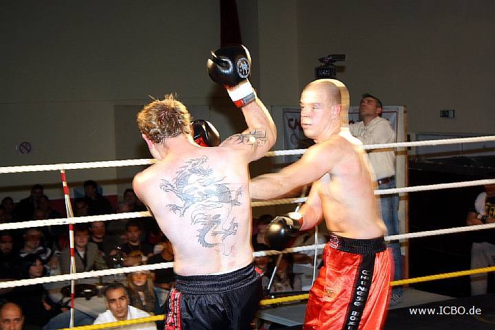 091218_0335_prell-berg_k1_fight_night_ii.jpg