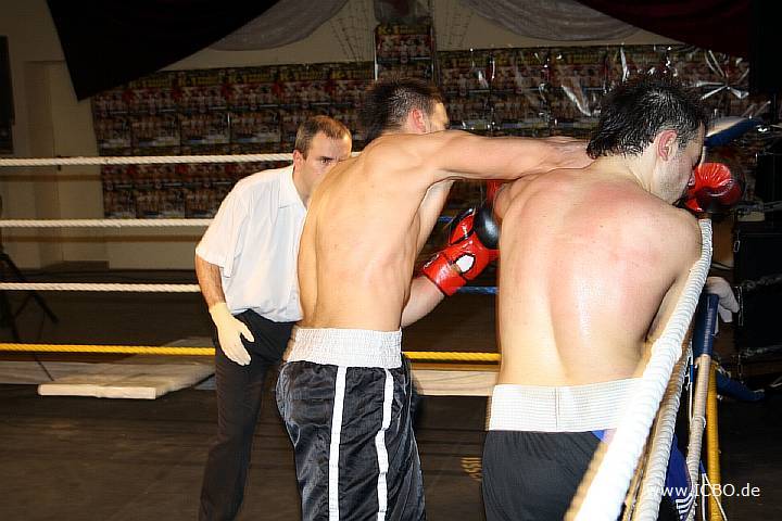 091218_0477_blanacic-coccimiglio_k1_fight_night_ii.jpg