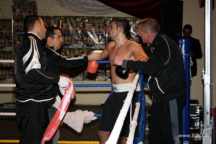 091218_0485_blanacic-coccimiglio_k1_fight_night_ii.jpg