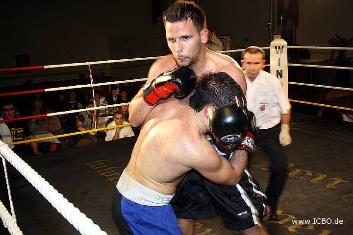 091218_0492_blanacic-coccimiglio_k1_fight_night_ii.jpg