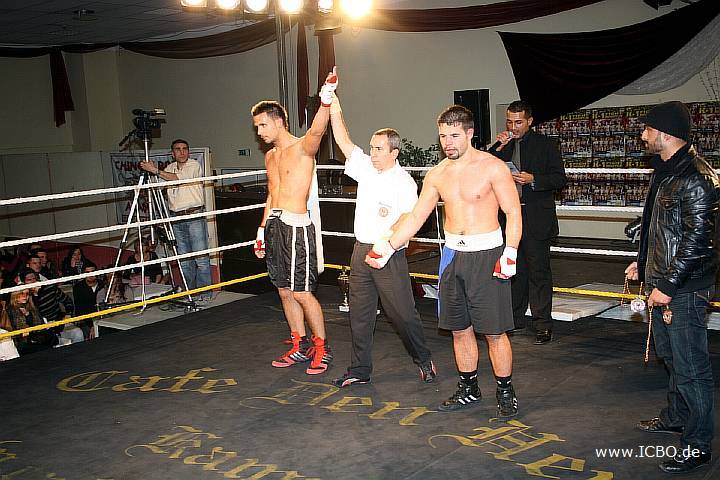 091218_0499_blanacic-coccimiglio_k1_fight_night_ii.jpg