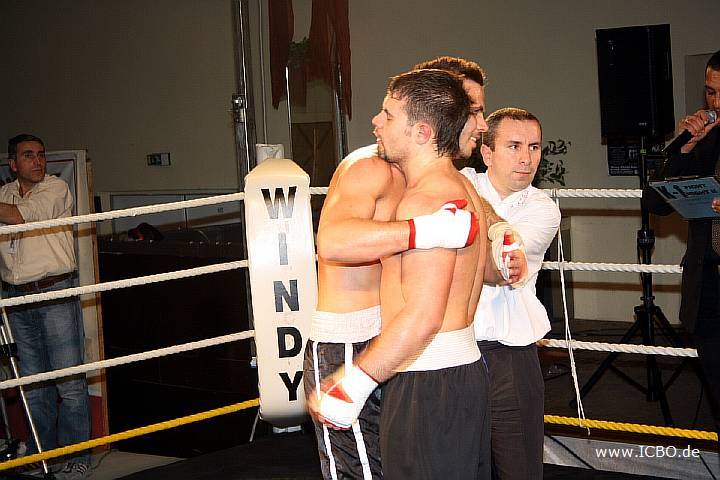 091218_0500_blanacic-coccimiglio_k1_fight_night_ii.JPG