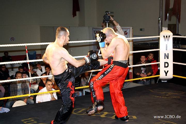 091218_0634_brueggen-kurnaz_k1_fight_night_ii.jpg