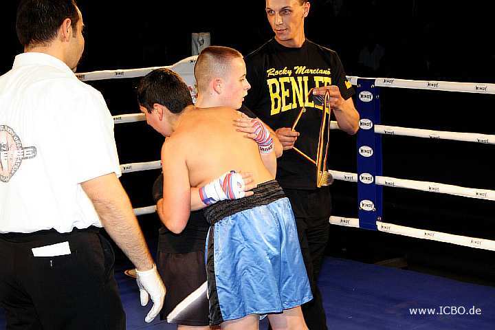 100327_0046_avan-selenin_monheimer-fight-night.jpg