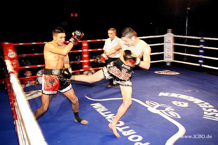 100327_0127_izeni-gueles_monheimer-fight-night.jpg