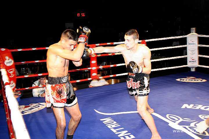 100327_0135_izeni-gueles_monheimer-fight-night.jpg