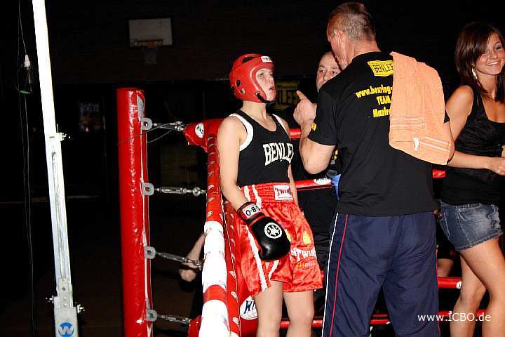 100327_0374_kaiser-roeingh_monheimer-fight-night.jpg