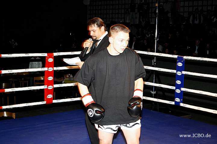 100327_0427_koc-luetzenkirchen_monheimer-fight-night.jpg