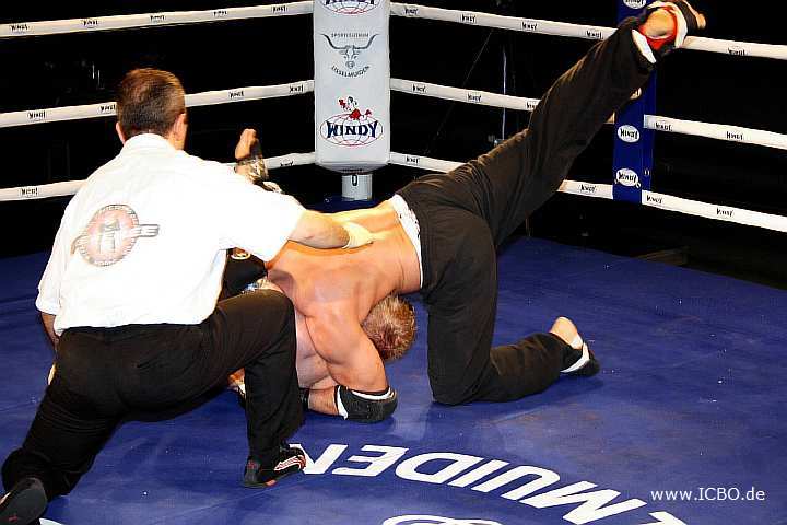 100327_0479_densiz-tomasik_monheimer-fight-night.jpg