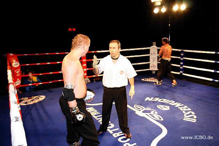 100327_0490_densiz-tomasik_monheimer-fight-night.jpg