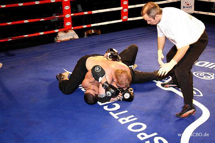 100327_0497_densiz-tomasik_monheimer-fight-night.jpg