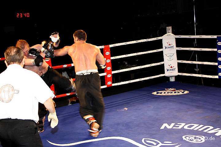 100327_0528_densiz-tomasik_monheimer-fight-night.jpg