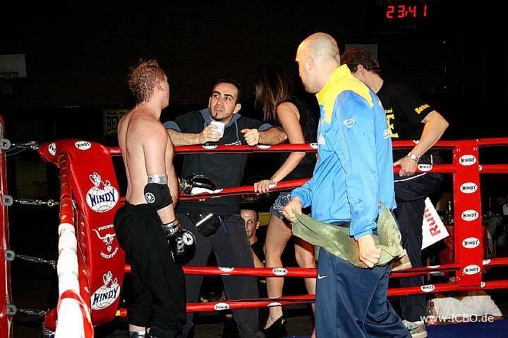 100327_0530_densiz-tomasik_monheimer-fight-night.jpg