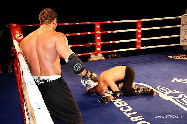 100327_0532_densiz-tomasik_monheimer-fight-night.jpg