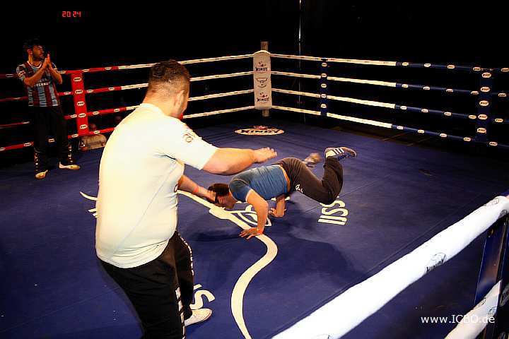 100327_0560_kolbasti-show_monheimer-fight-night.jpg