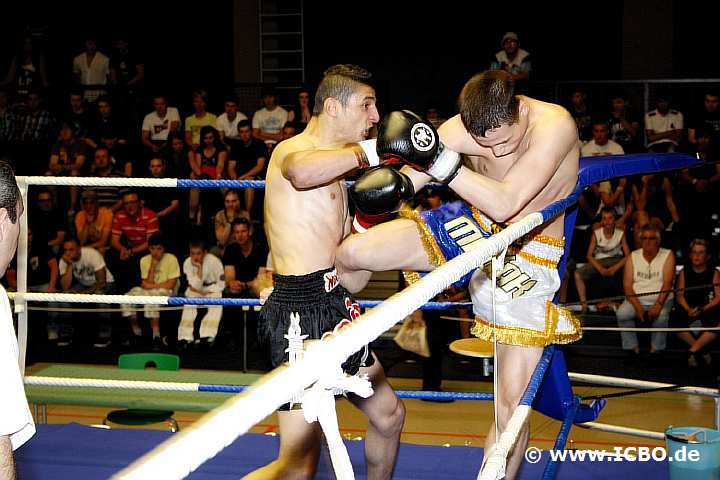 100605_0243_guelec-muhoberac_suderwicher-fight-night.jpg