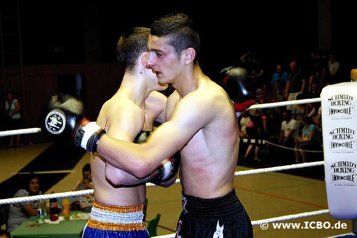 100605_0255_guelec-muhoberac_suderwicher-fight-night.jpg