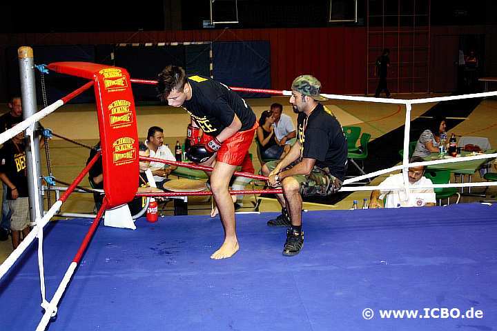 100605_0374_morguel-klahs_suderwicher-fight-night.jpg