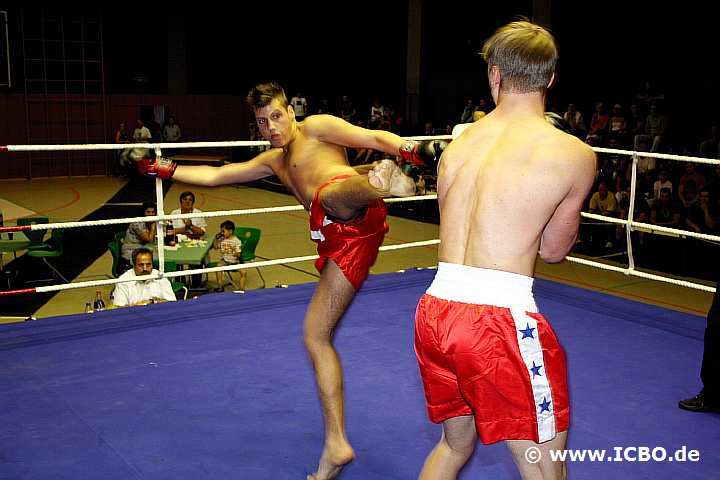 100605_0381_morguel-klahs_suderwicher-fight-night.jpg