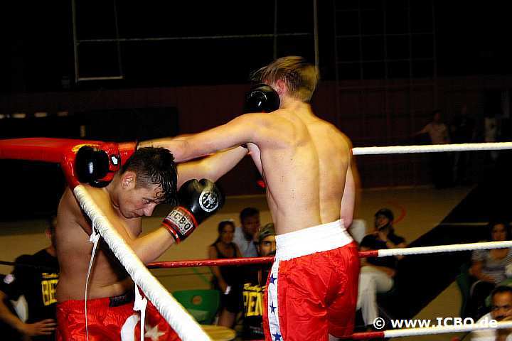 100605_0426_morguel-klahs_suderwicher-fight-night.jpg