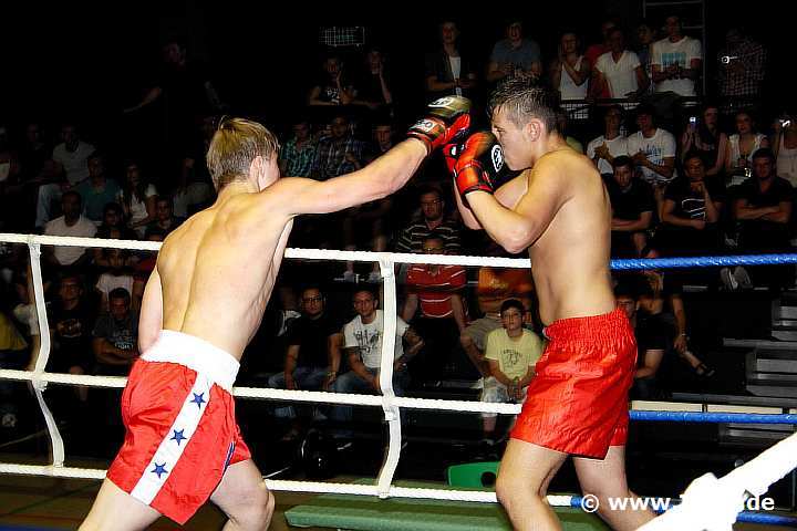 100605_0430_morguel-klahs_suderwicher-fight-night.jpg