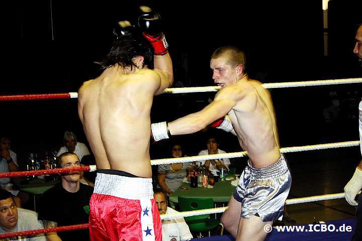 100605_0609_kut-slonov_suderwicher-fight-night.jpg