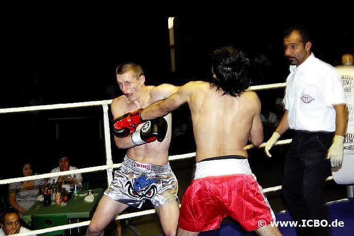 100605_0616_kut-slonov_suderwicher-fight-night.jpg