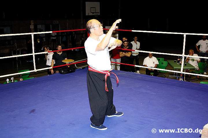 100605_0650_sigung-dr-min-tah-jao_suderwicher-fight-night.jpg