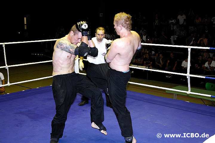 100605_0948_nowak-tomasik_suderwicher-fight-night.jpg