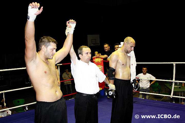 100605_1020_treder-borka_suderwicher-fight-night.jpg