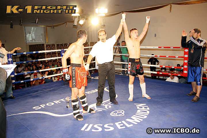 110708_0124_giantsios_oeztuerk_atamtuerk_k1_fightnight_3.jpg