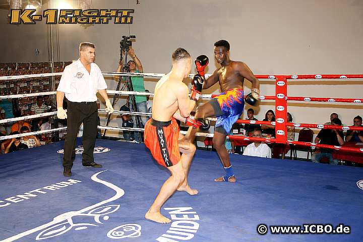 110708_0237_awees_basdinkci_k1_fightnight_3.jpg