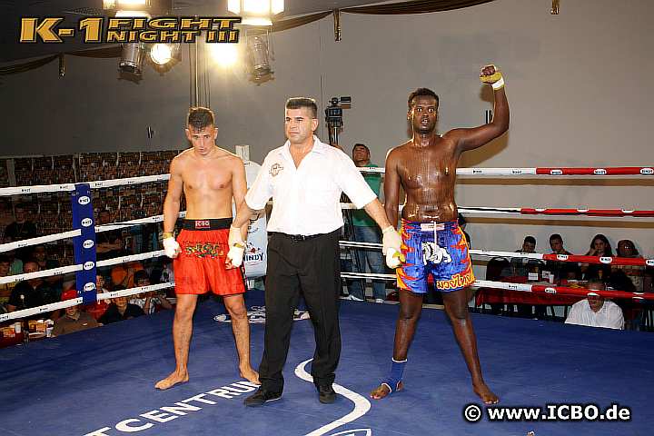 110708_0280_awees_basdinkci_k1_fightnight_3.jpg