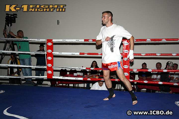 110708_0475_iacopinelli_tayanc_k1_fightnight_3.jpg