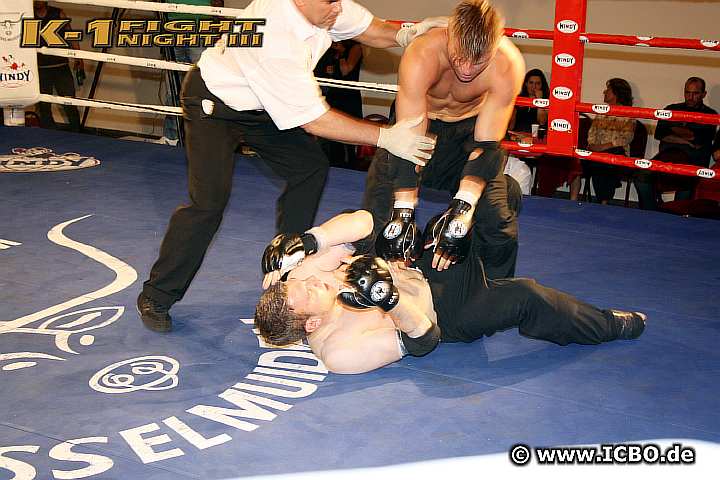 110708_0574_klahs_fischer_k1_fightnight_3.jpg