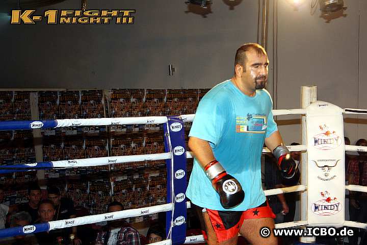 110708_0585_memishi_akbulut_k1_fightnight_3.jpg