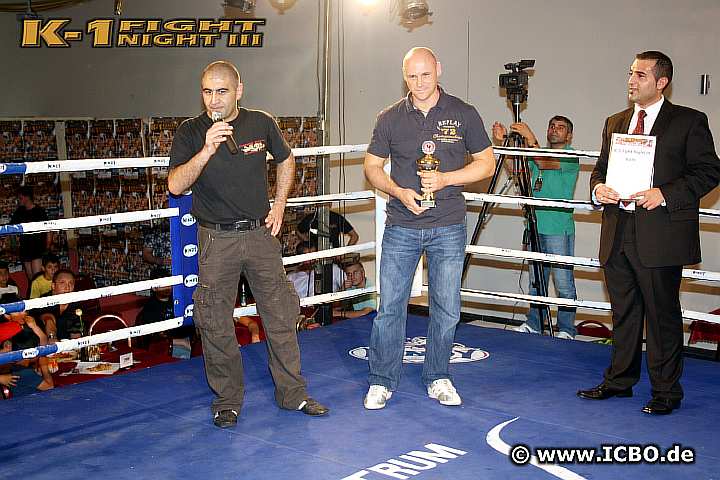 110708_0801_gala-bilder_atamtuerk_k1_fightnight_3.jpg